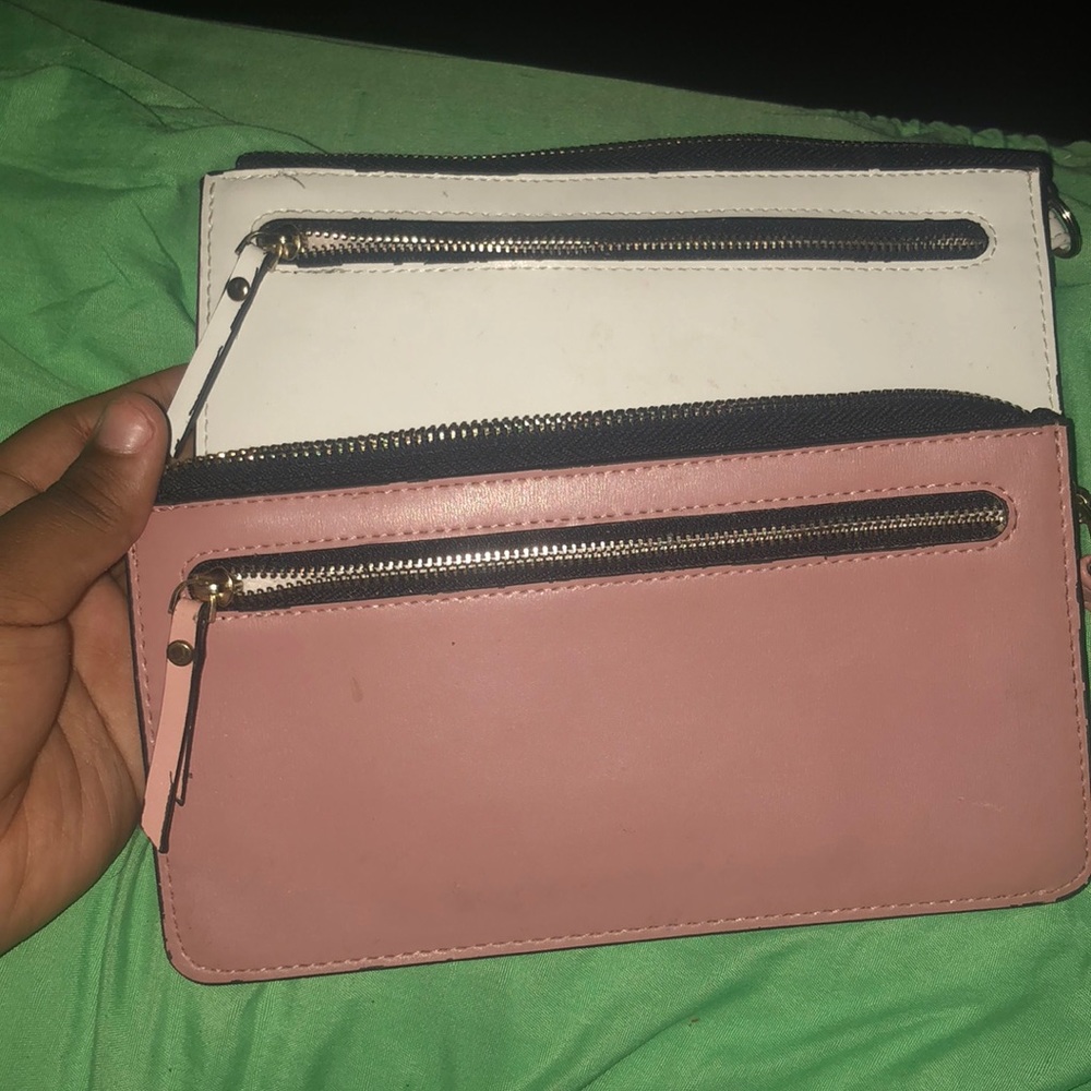 Wallets - Picture 4 of 4